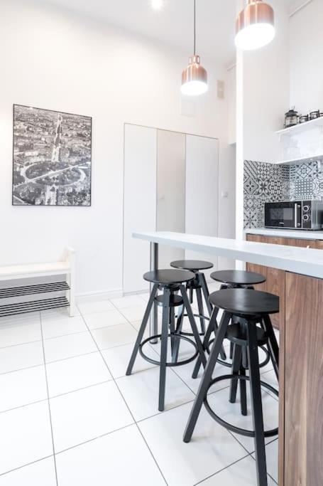 Wyjatkowy Apartament Na Rynku ヴロツワフ エクステリア 写真